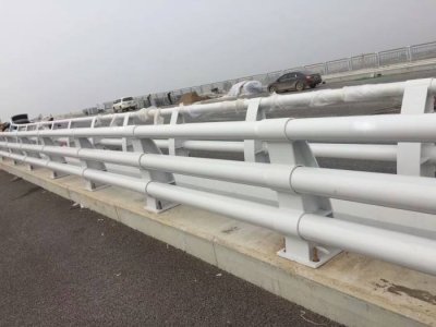 道路防撞护栏 白色
